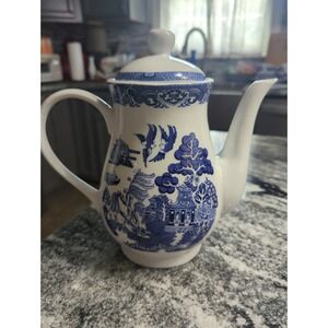 Royal Cuthbertson Vintage Blue Willow Coffee Teapot 5-Cup - 9" Tall MCM